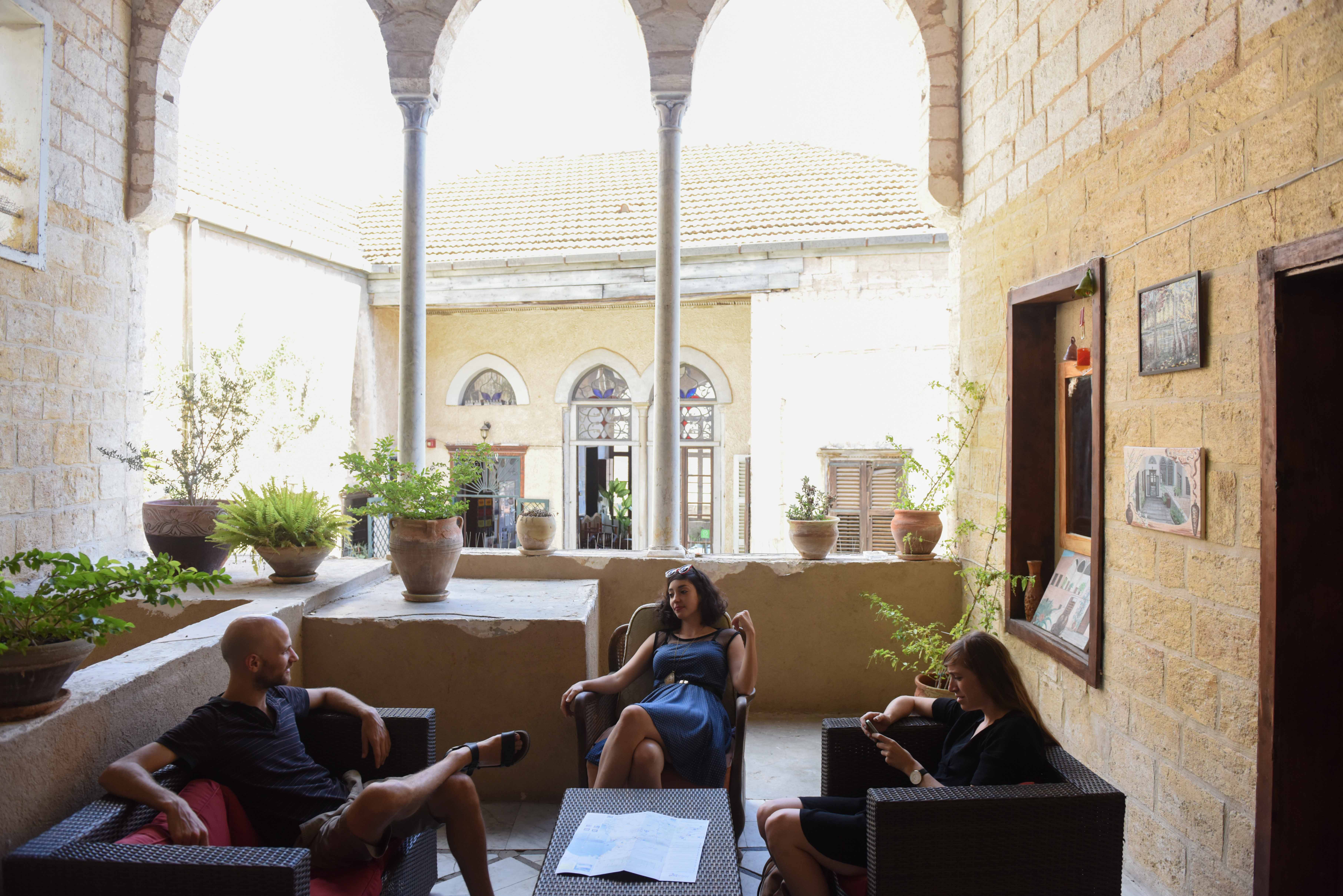 Looking for volunteers at the beautiful Fauzi Azar Inn