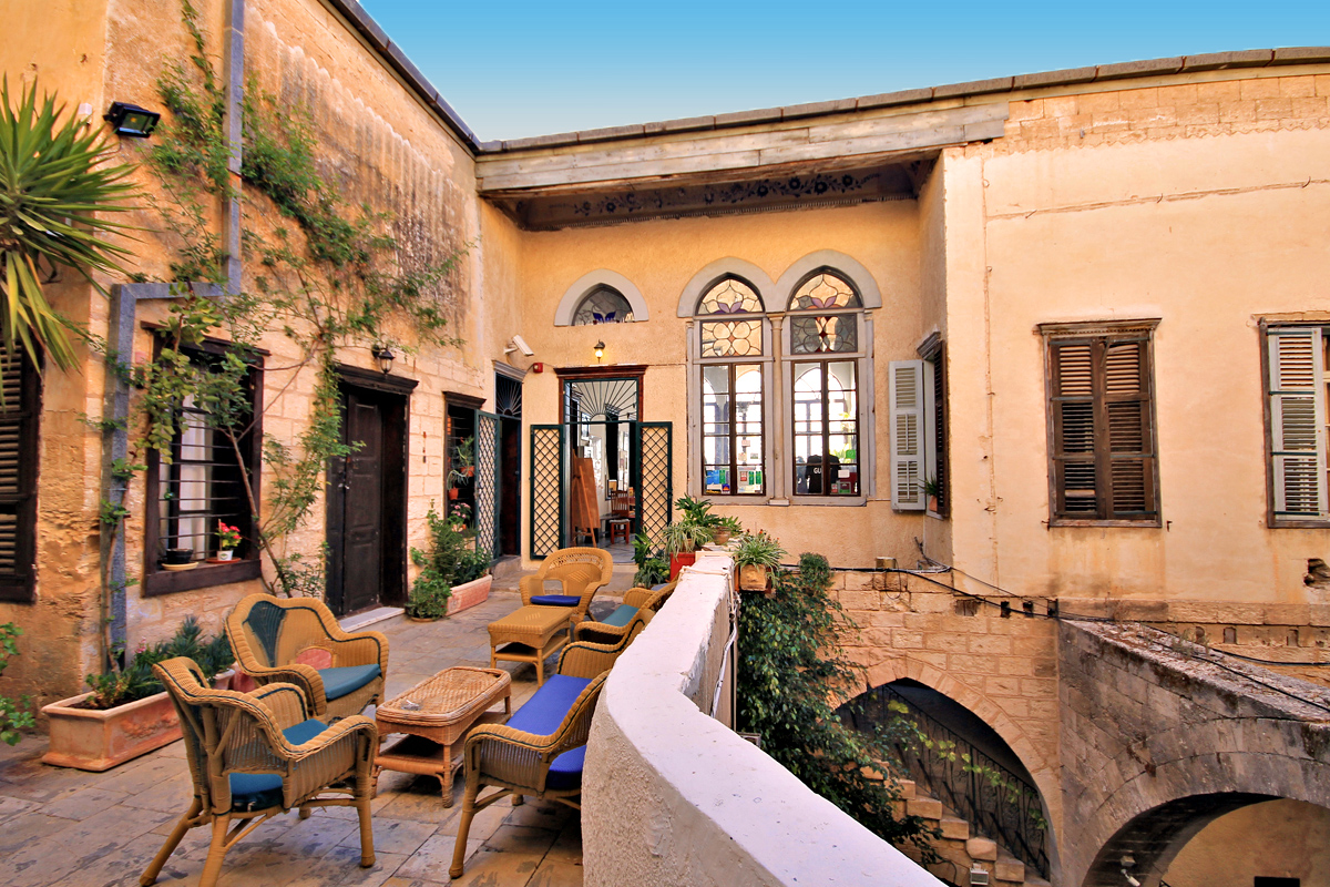 Looking for volunteers at the beautiful Fauzi Azar Inn