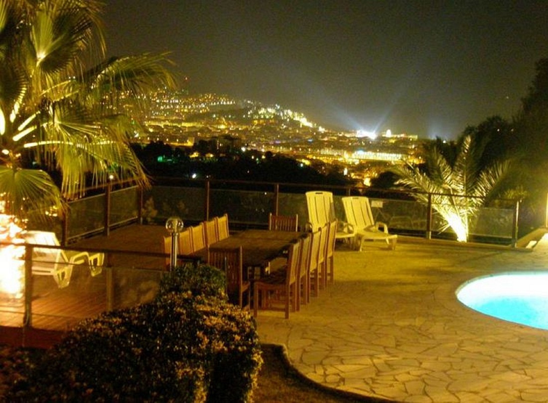 Luxurious Villa CLEMENT