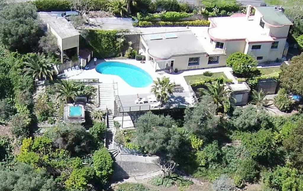 Luxurious Villa CLEMENT