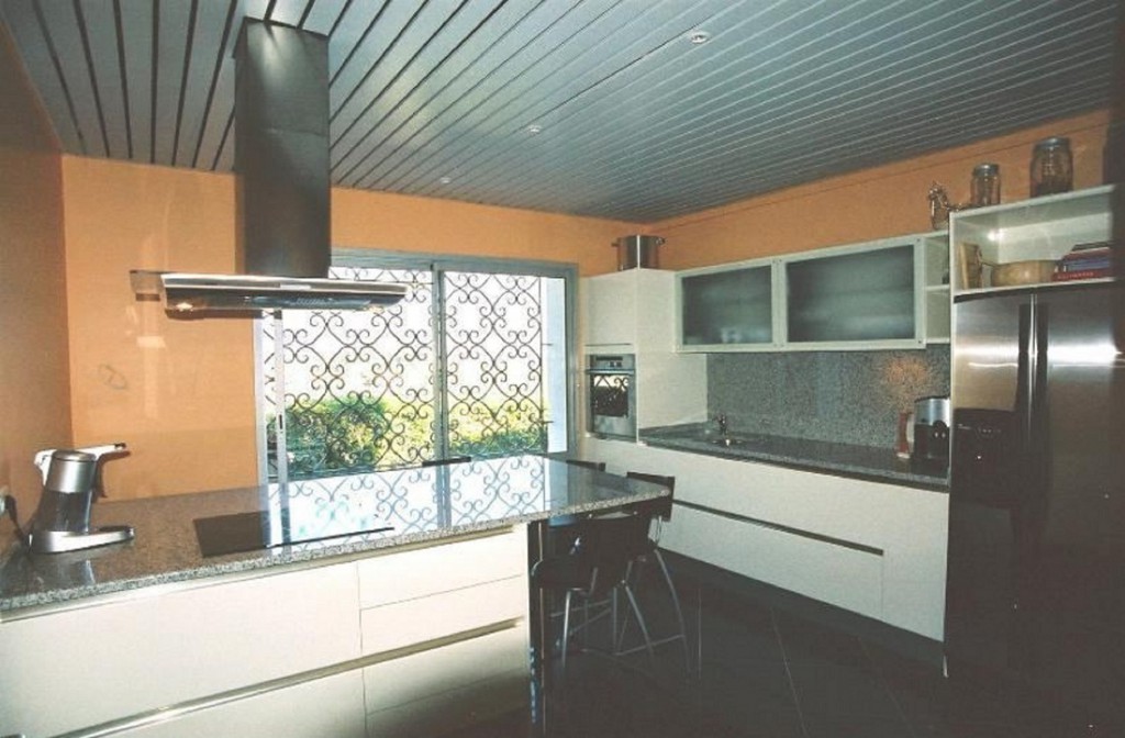 Luxurious Villa CLEMENT